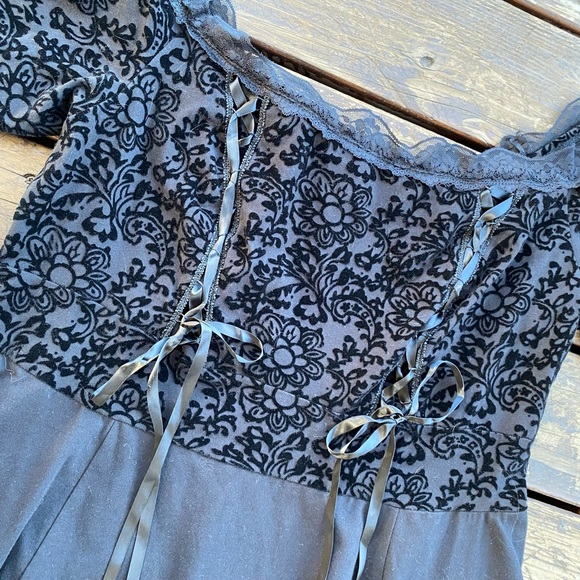 Tripp nyc torrid collaboration goth lace up corset of the shoulder dress - Picture 4 of 7